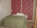 Middle bedroom